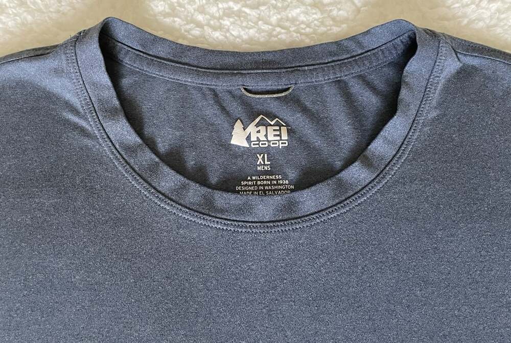 REI CO-OP Mens XL Blue Gray Activewear T-shirt Short Sleeve Quick Drying Wicking